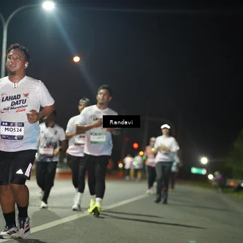 Runner Photo 7768641