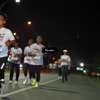 Runner Photo 7768689