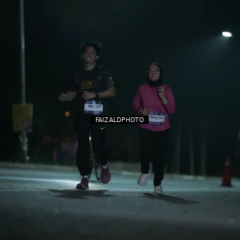 Runner Photo 7768713