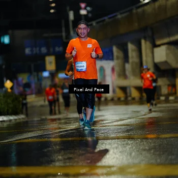 Runner Photo 7768715