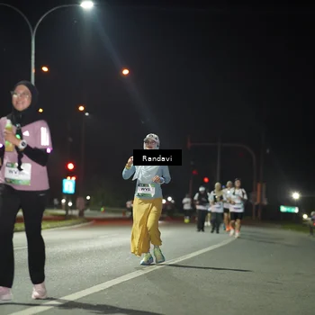 Runner Photo 7768772