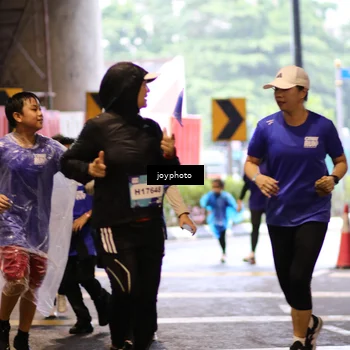 Runner Photo 7768882