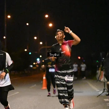 Runner Photo 7768888