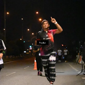 Runner Photo 7768909