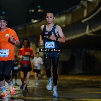 Runner Photo 7768918