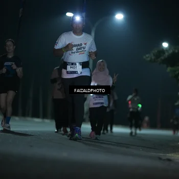 Runner Photo 7768933