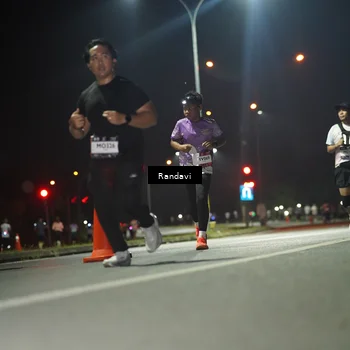 Runner Photo 7768936