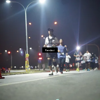 Runner Photo 7768943