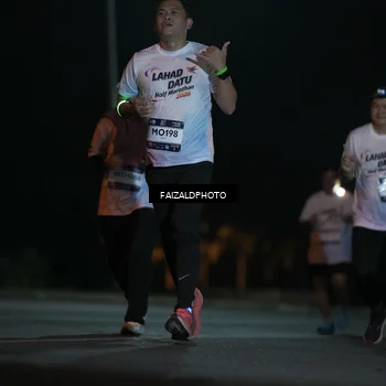 Runner Photo 7768953