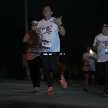 Runner Photo 7768971