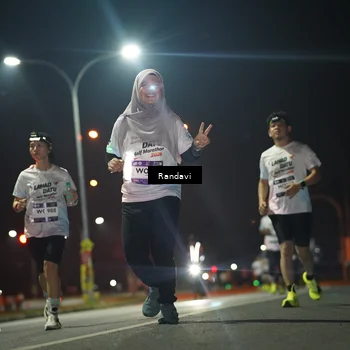 Runner Photo 7769003