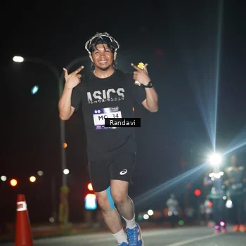 Runner Photo 7769275
