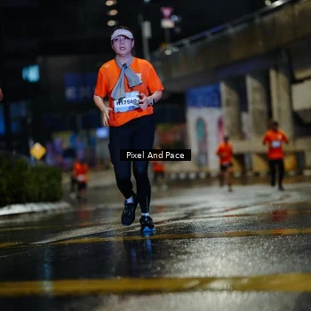 Runner Photo 7769313
