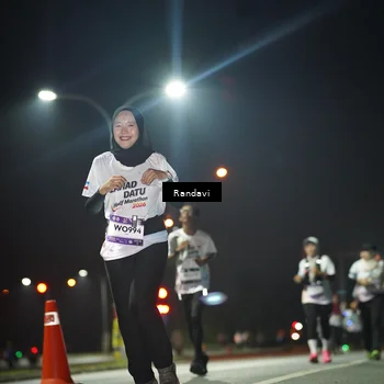 Runner Photo 7769338
