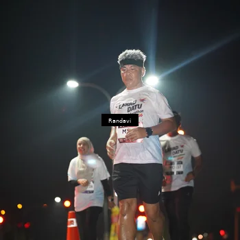 Runner Photo 7769506