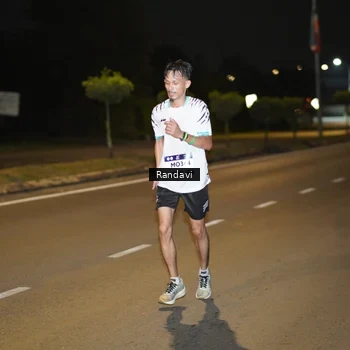 Runner Photo 7769865