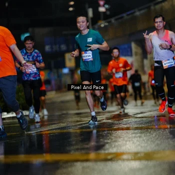 Runner Photo 7769875