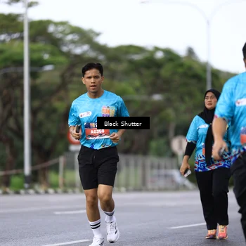 Runner Photo 7769921