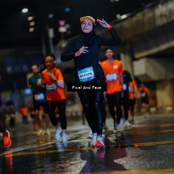 Runner Photo 7770008