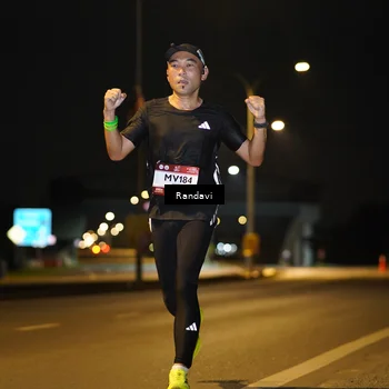 Runner Photo 7770030