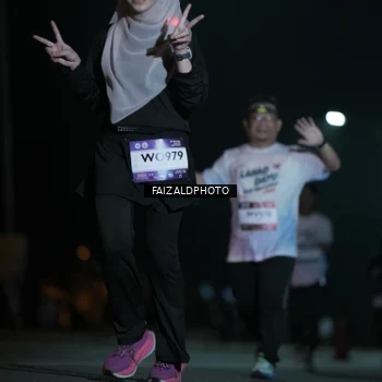 Runner Photo 7770042