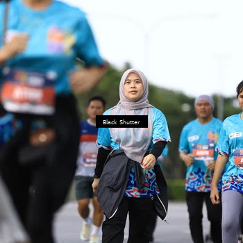 Runner Photo 7770059