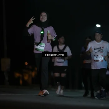 Runner Photo 7770072