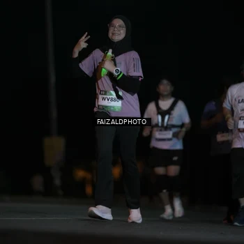 Runner Photo 7770075