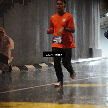 Runner Photo 7770079