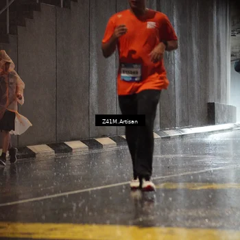 Runner Photo 7770080