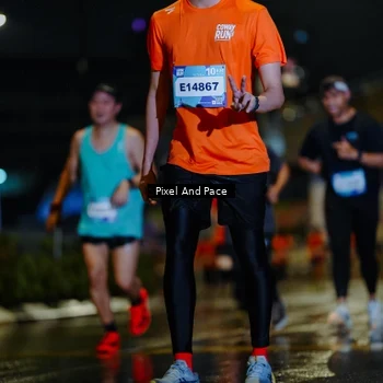 Runner Photo 7770091