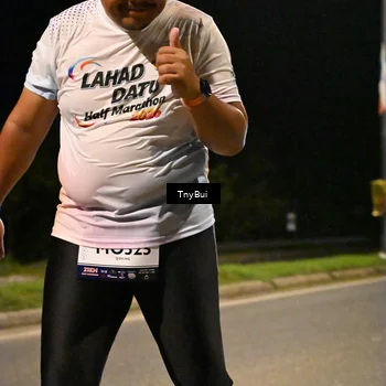 Runner Photo 7770102