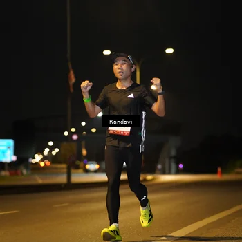 Runner Photo 7770166