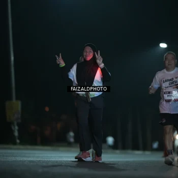 Runner Photo 7770177