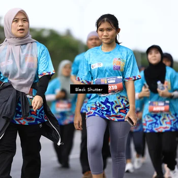 Runner Photo 7770195
