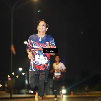 Runner Photo 7770219