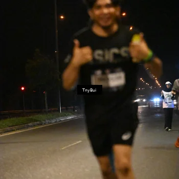 Runner Photo 7770233