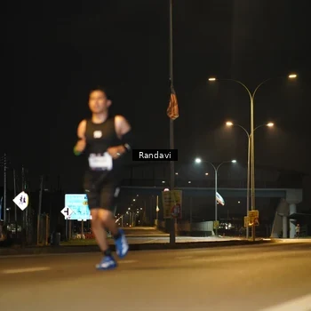 Runner Photo 7770238