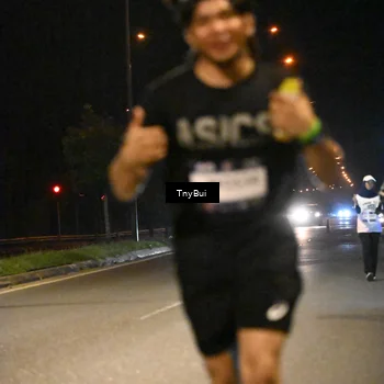 Runner Photo 7770243
