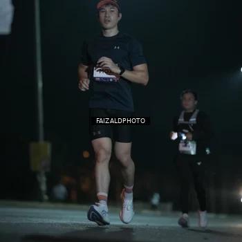 Runner Photo 7770278