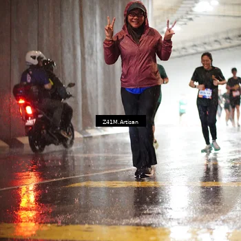Runner Photo 7770301