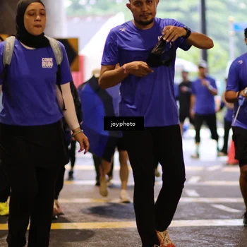 Runner Photo 7770350