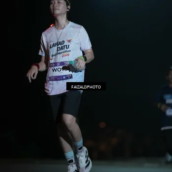 Runner Photo 7770410