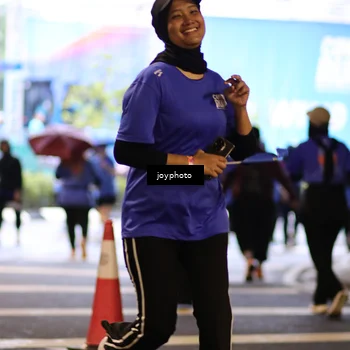 Runner Photo 7770411