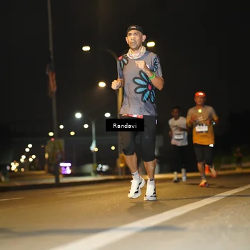 Runner Photo 7770422