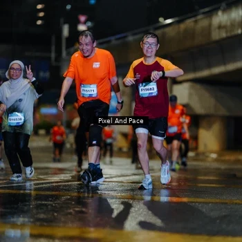 Runner Photo 7770433