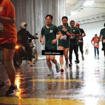 Runner Photo 7770499