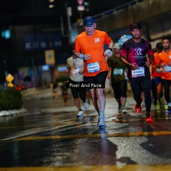 Runner Photo 7770525