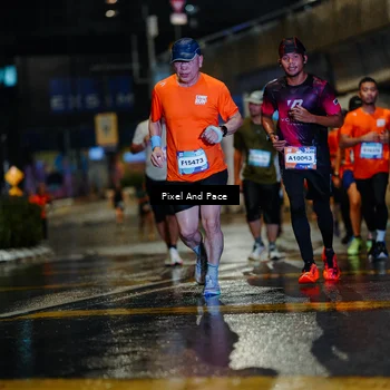 Runner Photo 7770528