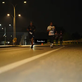 Runner Photo 7770577